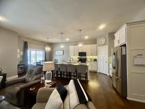 Living - 2737 W Miramar Rd, Ozark, MO 65721 photo 2 of 11