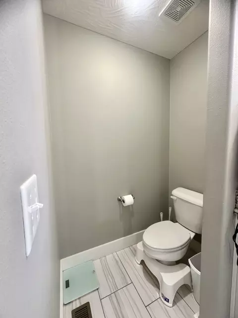 Bath - 2737 W Miramar Rd, Ozark, MO 65721 photo 8 of 14