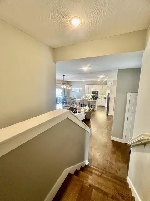 Entry Way - 2737 W Miramar Rd, Ozark, MO 65721 photo 9 of 10