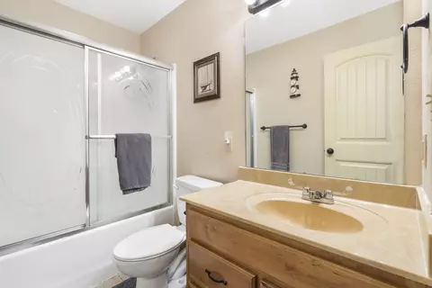 Bath - 738 E Gallup Hill Rd, Nixa, MO 65714 photo 3 of 3
