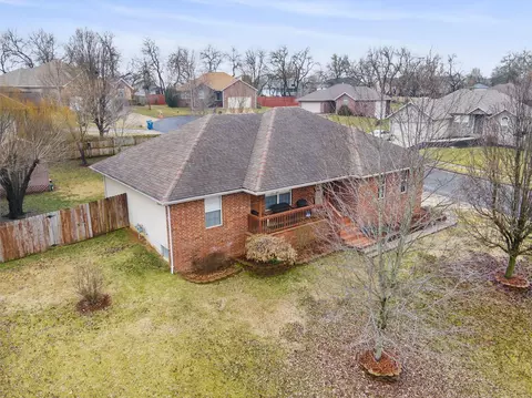 Exterior - 738 E Gallup Hill Rd, Nixa, MO 65714 photo 16 of 18