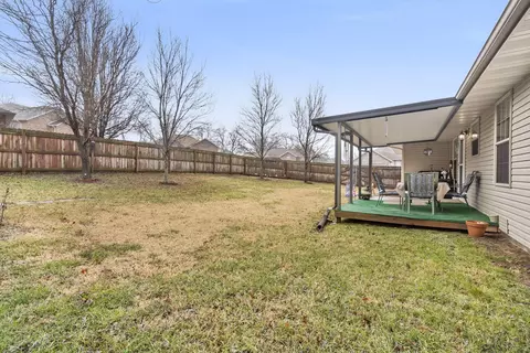 Exterior - 738 E Gallup Hill Rd, Nixa, MO 65714 photo 8 of 18
