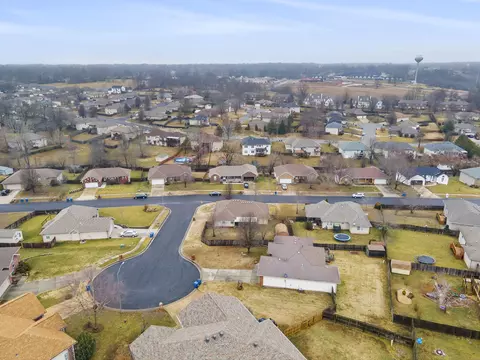 View/Area - 738 E Gallup Hill Rd, Nixa, MO 65714 photo 2 of 3