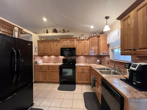 Kitchen - 738 E Gallup Hill Rd, Nixa, MO 65714 photo 1 of 9