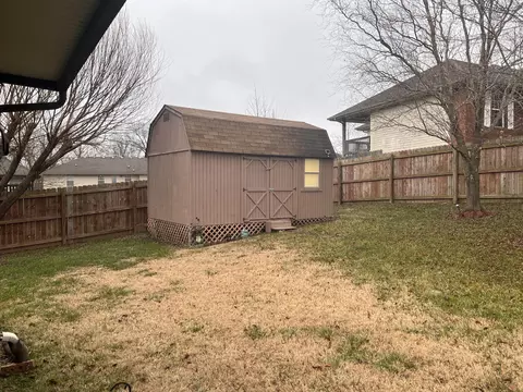 Exterior - 738 E Gallup Hill Rd, Nixa, MO 65714 photo 17 of 18