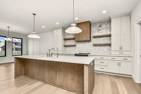 Kitchen - 2071 N Riva Ridge Ct, Springfield, MO 65802 photo 1 of 6