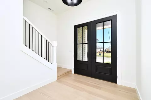 Entry Way - 2071 N Riva Ridge Ct, Springfield, MO 65802 photo 1 of 1