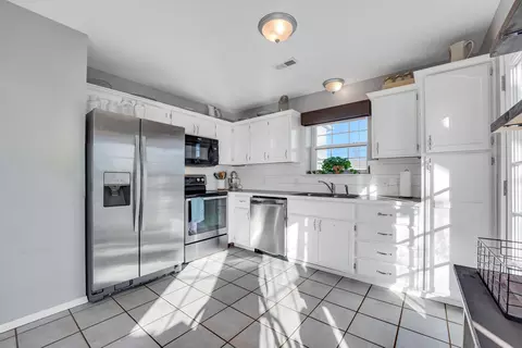 837 W Hickory Nut Ct, Nixa, MO 65714 photo 9