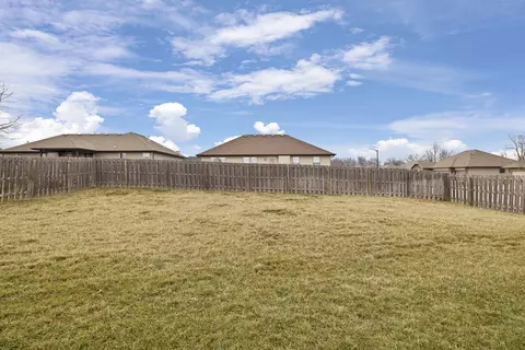 1935 E Parrin Ave, Ozark, MO 65721 photo 32
