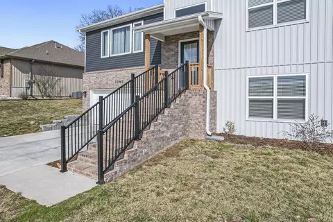 Exterior - 1065 E Lakota St, Nixa, MO 65714 photo 5 of 13