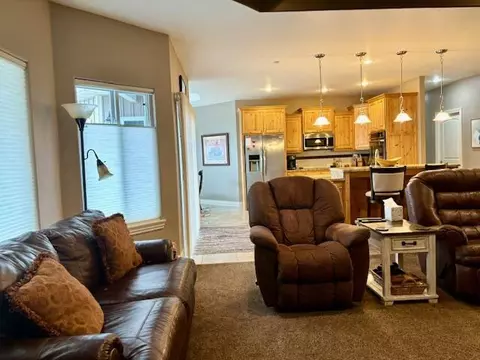 Living - 591 E Katella Cir, Nixa, MO 65714 photo 5 of 8