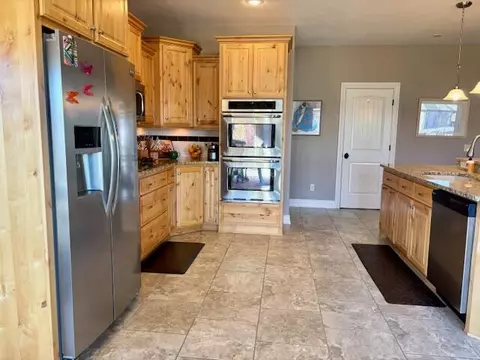 Kitchen - 591 E Katella Cir, Nixa, MO 65714 photo 1 of 6
