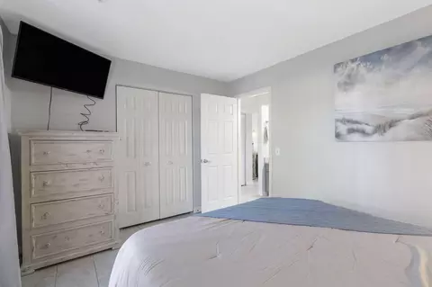 Bedroom - 14 Scenic Ct #5, Branson, MO 65616 photo 3 of 3