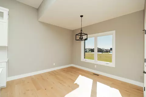 1535 N Meadowood Ave, Springfield, MO 65802 photo 18