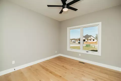 1535 N Meadowood Ave, Springfield, MO 65802 photo 28