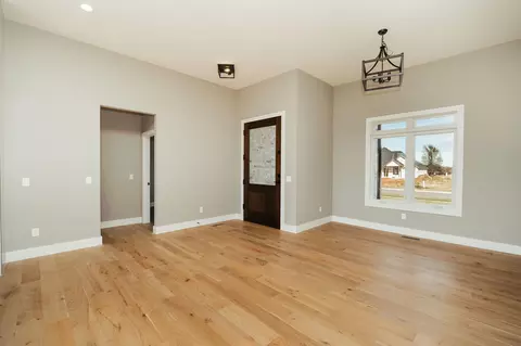 1535 N Meadowood Ave, Springfield, MO 65802 photo 13