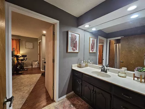 Bath - 4151 State Hwy Nn, Ozark, MO 65721 photo 3 of 6