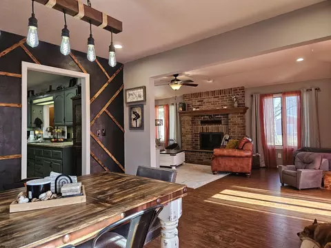 Dining - 4151 State Hwy Nn, Ozark, MO 65721 photo 1 of 3