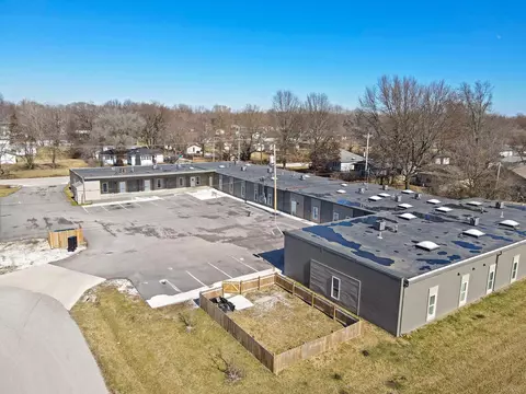 Exterior - 2420 E Blaine St, Springfield, MO 65803 photo 2 of 10