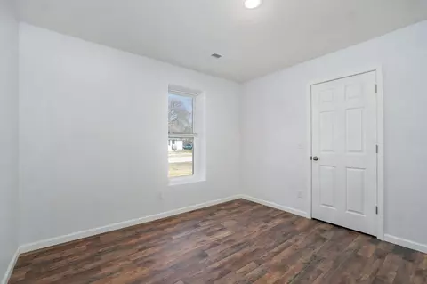 Bedroom - 2420 E Blaine St, Springfield, MO 65803 photo 2 of 5