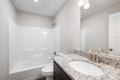 203 W Canterbury Ln, Willard, MO 65781 photo 8