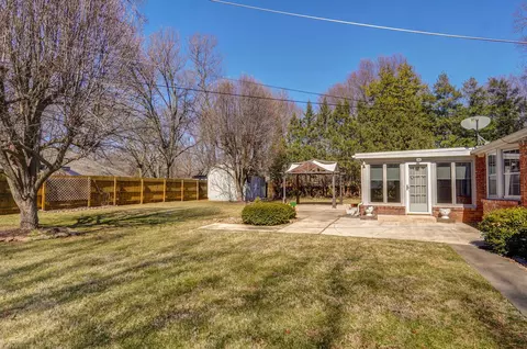 Exterior - 2725 S Patterson Ave, Springfield, MO 65804 photo 6 of 11