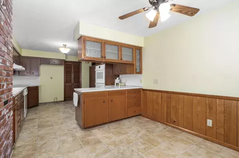 Kitchen - 2725 S Patterson Ave, Springfield, MO 65804 photo 1 of 5