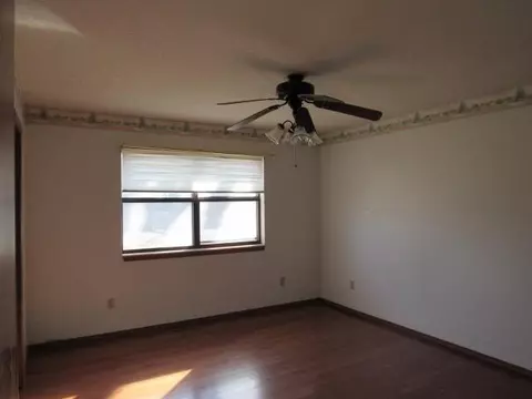 2220 S Nettleton Ave, Springfield, MO 65807 photo 7