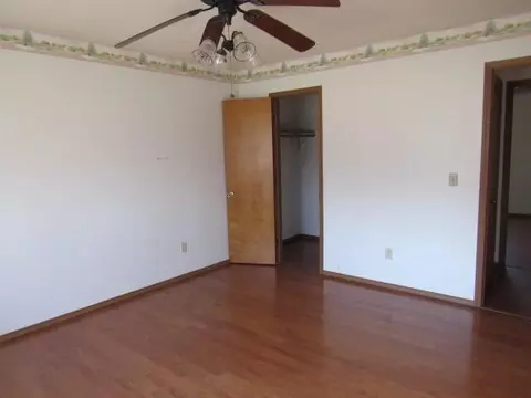 2220 S Nettleton Ave, Springfield, MO 65807 photo 9