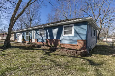 715 Evergreen Ave, Nixa, MO 65714 photo 2