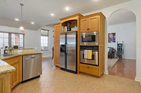 Kitchen - 121 Willoughby Rd, Clever, MO 65631 photo 4 of 6