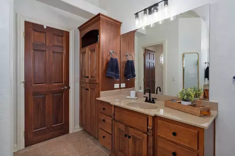 Bath - 121 Willoughby Rd, Clever, MO 65631 photo 3 of 5