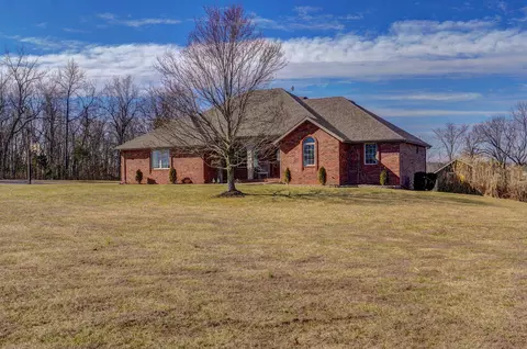 Exterior - 121 Willoughby Rd, Clever, MO 65631 photo 2 of 27