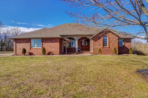 Exterior - 121 Willoughby Rd, Clever, MO 65631 photo 3 of 27