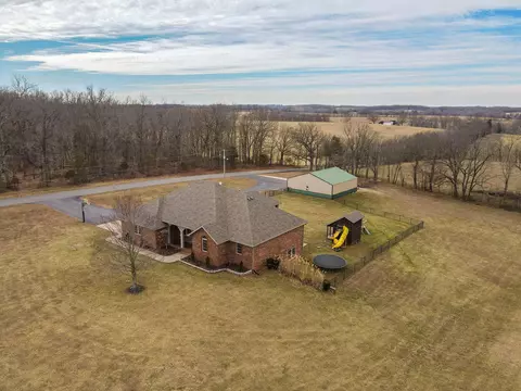 View/Area - 121 Willoughby Rd, Clever, MO 65631 photo 2 of 14