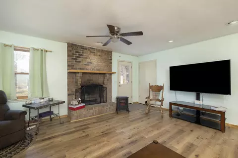1143 W Wayland St, Springfield, MO 65807 photo 3