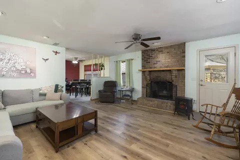 1143 W Wayland St, Springfield, MO 65807 photo 4