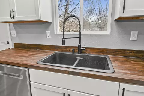 2126 N Pierce Ave, Springfield, MO 65803 photo 15