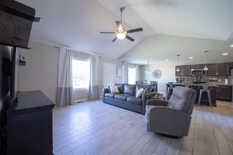 965 E Lakota Dr, Nixa, MO 65714 photo 5