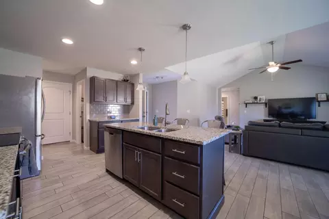 965 E Lakota Dr, Nixa, MO 65714 photo 6