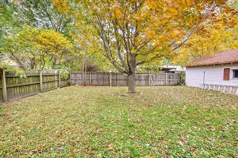 Exterior - 115 N Walnut Ave, Republic, MO 65738 photo 6 of 14