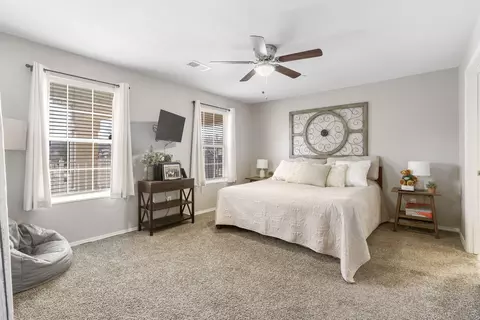 Bedroom - 720 Fall Creek Dr #6, Branson, MO 65616 photo 4 of 6