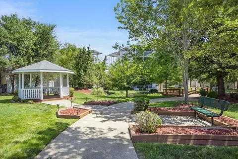Exterior - 720 Fall Creek Dr #6, Branson, MO 65616 photo 16 of 21