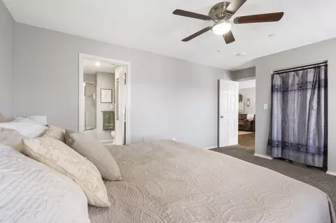 Bedroom - 720 Fall Creek Dr #6, Branson, MO 65616 photo 5 of 6