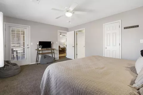 Bedroom - 720 Fall Creek Dr #6, Branson, MO 65616 photo 3 of 6