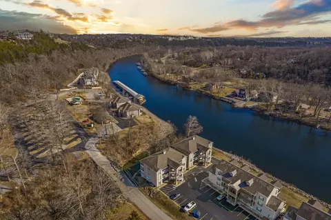 View/Area - 720 Fall Creek Dr #6, Branson, MO 65616 photo 1 of 25