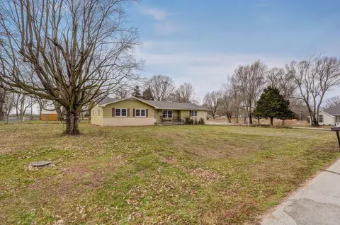 Exterior - 300 Bray Dr, Willard, MO 65781 photo 2 of 14