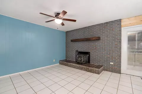 Living - 300 Bray Dr, Willard, MO 65781 photo 4 of 4