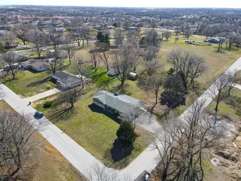 View/Area - 300 Bray Dr, Willard, MO 65781 photo 2 of 3