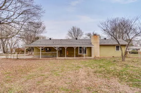 Exterior - 300 Bray Dr, Willard, MO 65781 photo 7 of 14